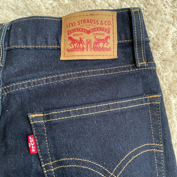BNWT Levis Jeans Womens Size 27 Blue 724 High Rise Straight Denim - Picture 11 of 13